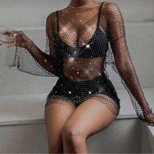 Black stoned Mesh Long Sleeve coverup/top. NWOT. Size medium/lg